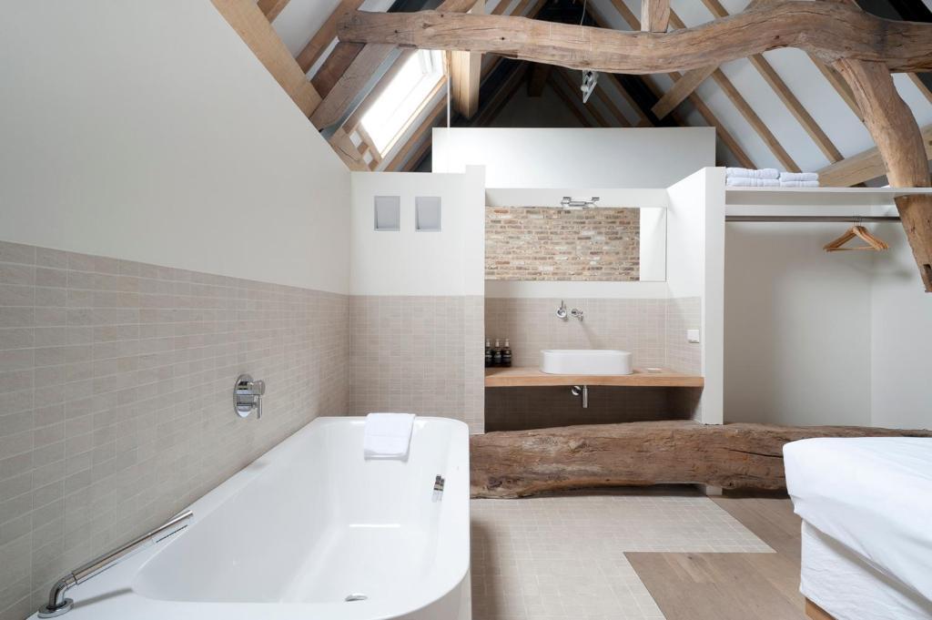 Cour 8 Lofts Guest House Maastricht Room photo